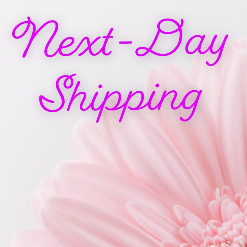 🛍 I ship next business day!💖